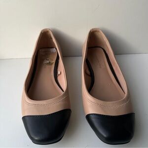 London Fog Collection Women's 8M Nude & Black Cap Toe Flats LFW-ANNEE